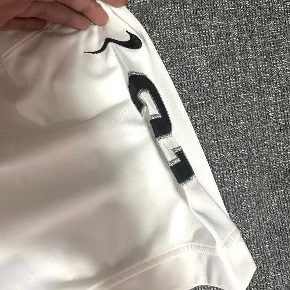 !!Oakland Raiders jersey!! - Picture 4 of 10